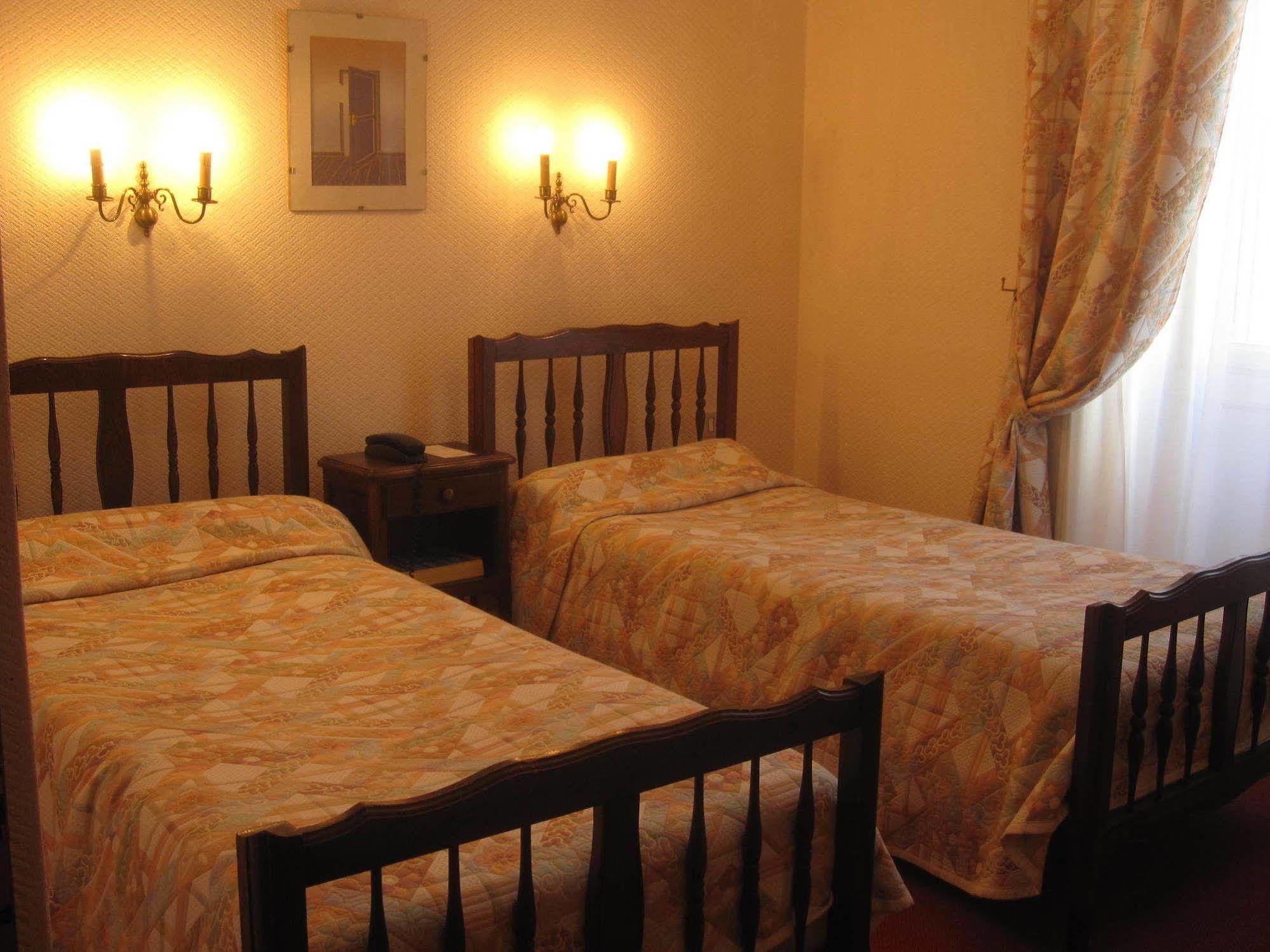 Hotel Des 3 Marchands Nantes Eksteriør billede